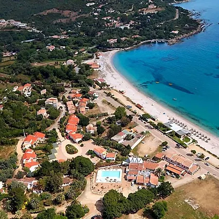 Les De La U Veniqui Hotel
