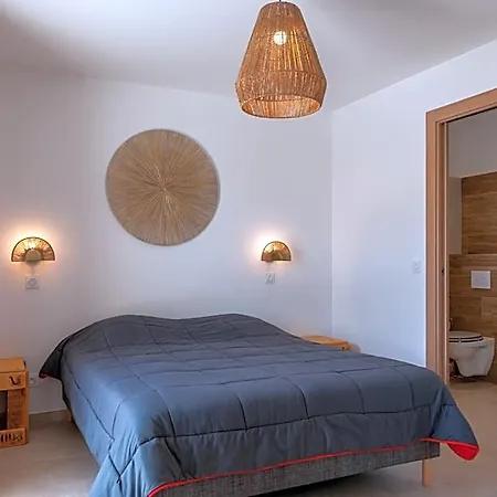 Hotel Les De La U Veniqui Conca